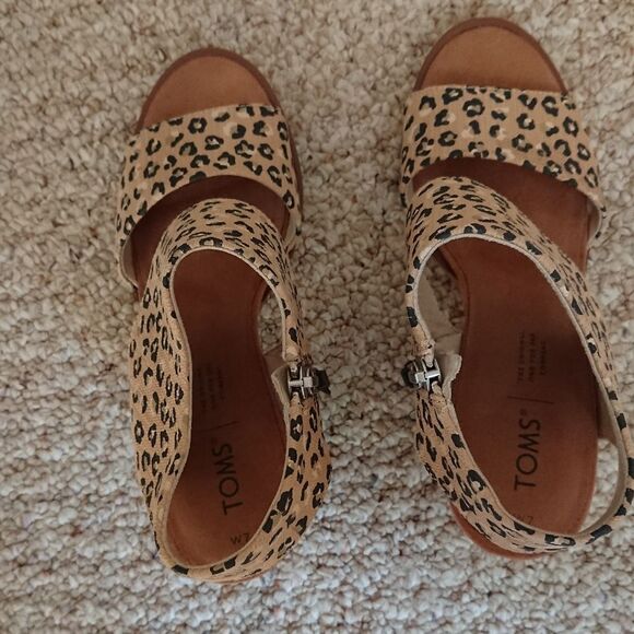 TOMS OrthoLite Majorca Cutout Sandals Natural Textured Cheetah size 7 - Picture 4 of 16
